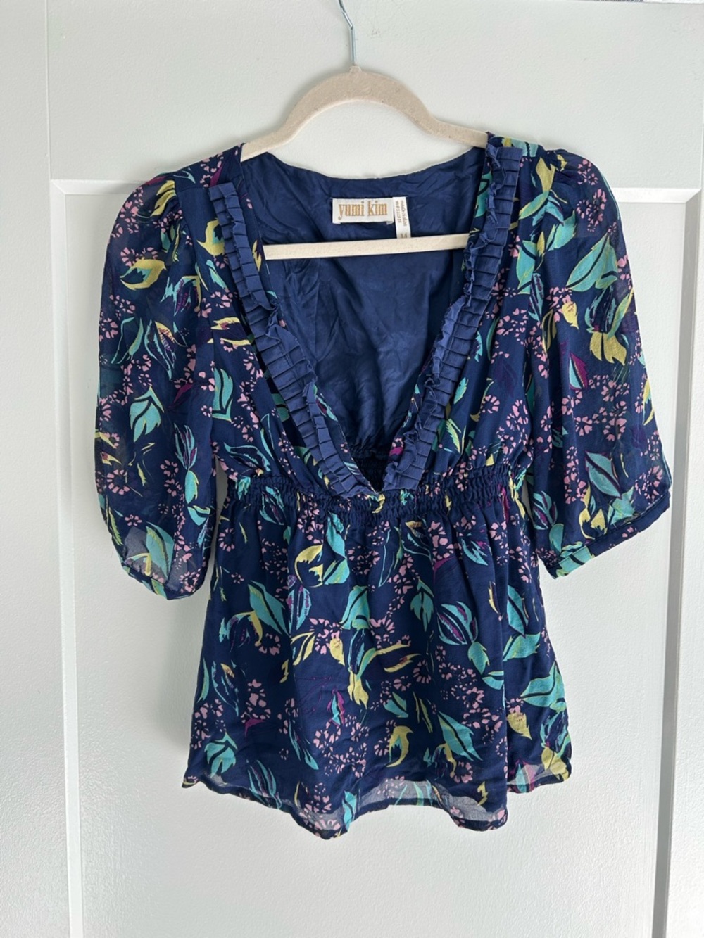 Yumi Kim Navy Floral Ruffle V-Neck Puff Sleeve Blouse